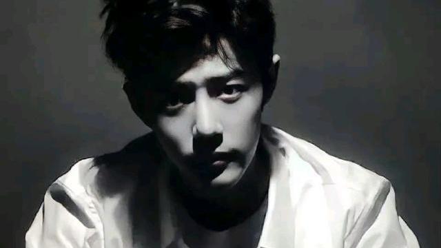 肖战|《人物》杂志盛赞肖战和五号病人的气质很相符，完全胜任这个角色