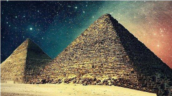 埃及金字塔：十大未解之谜
