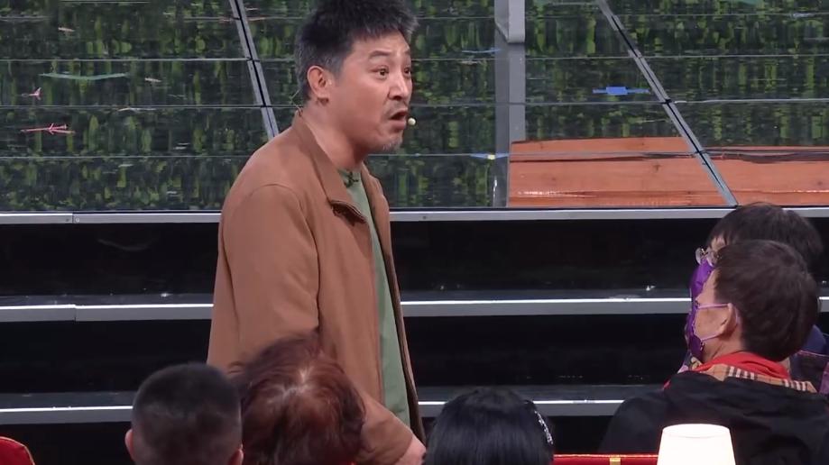 小品|简评2022央视春晚语言类节目：小品不好笑，相声老套，脱口秀拉胯