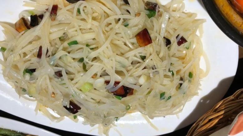 豆腐|四川男子到西安一家川菜馆吃饭，点了5个菜，结账时以为眼花了