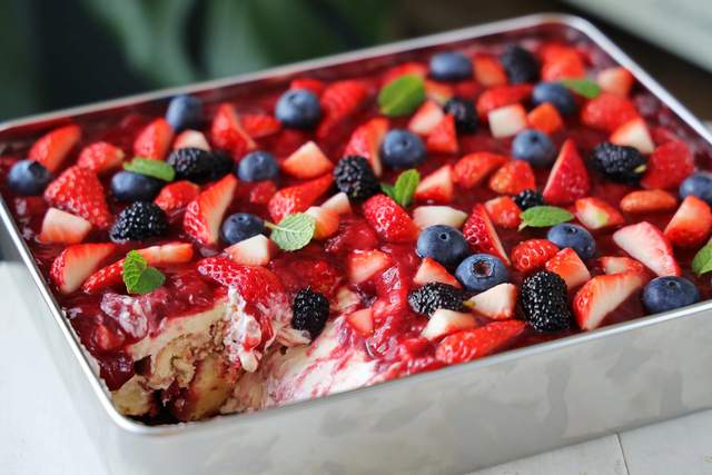 水果|不需要烤箱的甜品，简直好吃到飞起来！甜而不腻，越吃越香