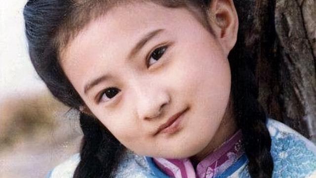 金铭|42岁“小婉君”金铭直播带货，素颜出镜引关注，北大毕业至今未婚！