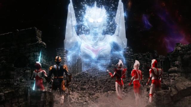 光之国|小金人让提坦去收拾诺亚，理论上讲是去送人头的，究竟寓意何为？