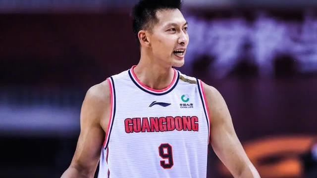 广东男篮|广东队突传消息，34岁易建联面临离队