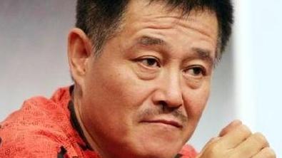 赵本山|同父不同命！赵本山与葛淑珍离婚31年，俩儿女天差地别