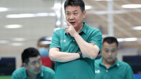 教练|蔡斌任女排新帅后重组教练团！安家杰确定离队，赖亚文也不再任教