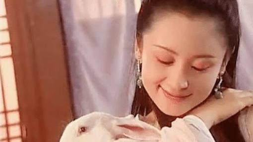 陈红|她凭什么被称为“大陆第一美人”？看看年轻时候照片，惊艳了时光