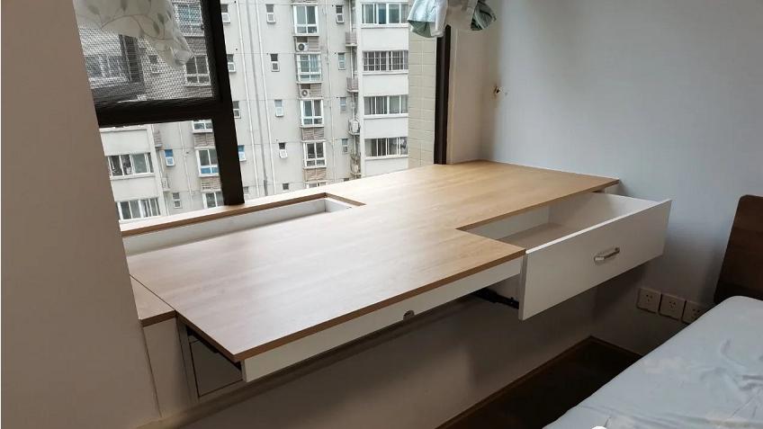 飘窗变书桌，要不太浪费了