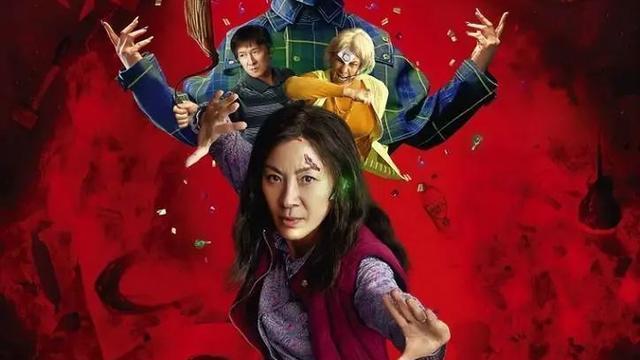 瞬息全宇宙|杨紫琼R级新片获8.9分好评《瞬息全宇宙》四月最佳