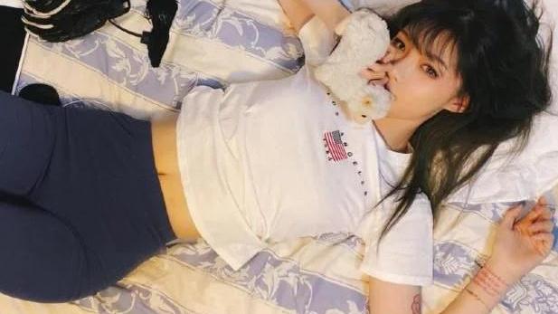 |“痞幼”到朋友家做客，胳膊淤青被质疑遭家暴，本尊回应尽显无奈