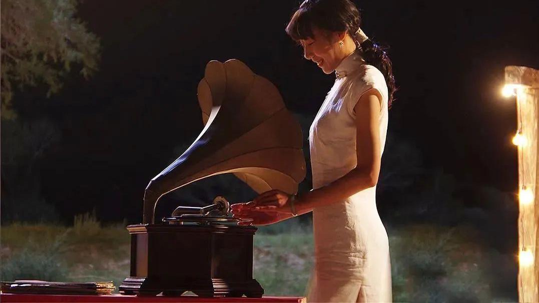 任素汐|打败周冬雨，力压白百何，结婚2年被曝小三出轨：她这么红，给内娱丢脸了？