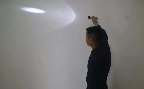 验收墙面别马虎，师傅最怕查这4个地方，做好了墙面不开裂