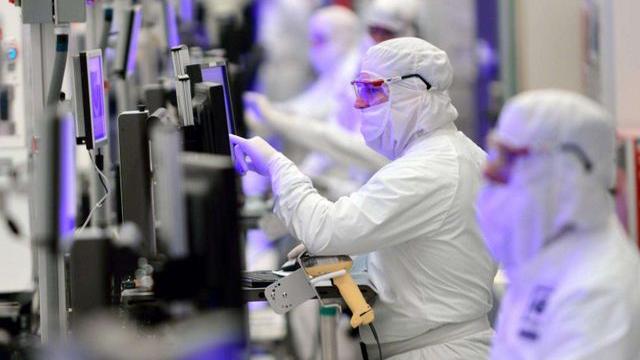 白宫|公开抢科技人才！白宫还没下达命令，美企就想带走数十名中国精英