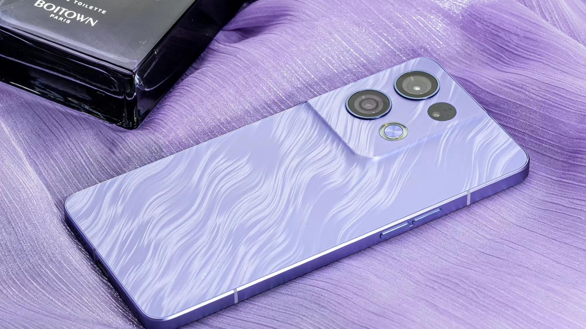 oppo reno8|高好评率+高颜值+均衡的体验，OPPO Reno8堪称2K价位段“天花板”