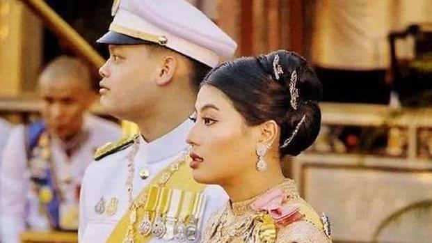 泰国二公主预热庆生，首次公布自家豪宅，门口摆放神兽装饰