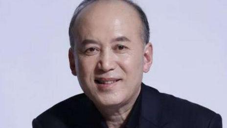 嫣语赋|潘长江失误成经典，拍摄絮照曝光，才明白举起手来导演有多敢拍