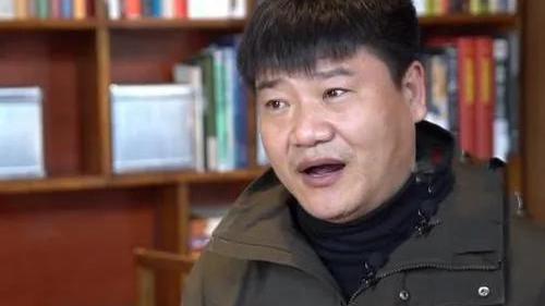 女主播|老陈道歉，女主播拆台，老陈成了女网红涨粉的工具