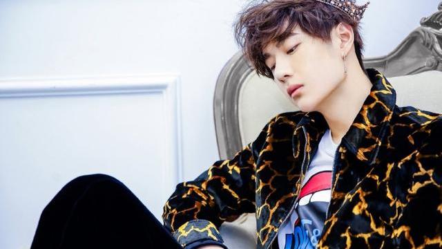 王一博|王一博三次遇见舒蔻，四部顶火电影，标杆的人生，不需要解释