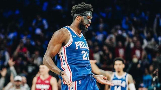 76人队|狂胜20分！76人扳回一城，“登帝”合砍35分，格林7记三分平纪录