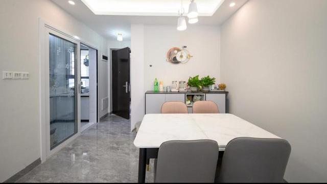 79平现代简约风格，三代同堂生活很幸福，软装全部网购便宜又好看