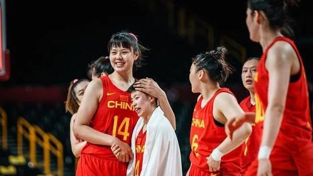 阿森纳|中国女篮迎两大喜讯，疫情清零全员健康回国，日媒盛赞中国力量