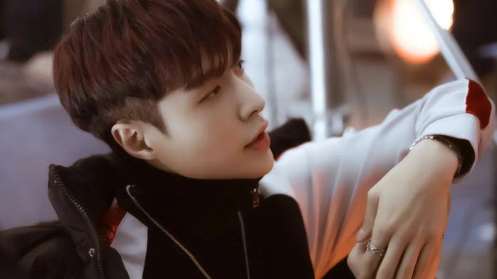 李沁|张艺兴是清醒的，做的每一个决定，他自己的处境他比谁清醒