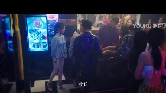 浮出水面|回廊亭：高梓健在酒店聚众虐待女孩的视频，幕后主使已经浮出水面