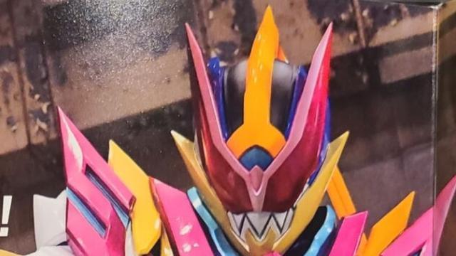 |假面骑士revice剧场版限定形态公开打架带三块浴巾丑到无法直视