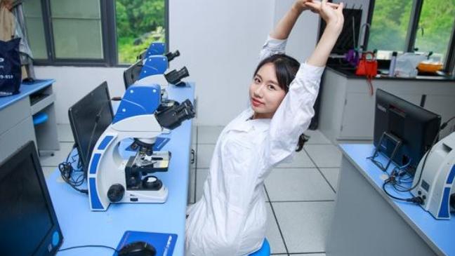 肠癌|睡前这样趴10分钟，等于跑步1小时！