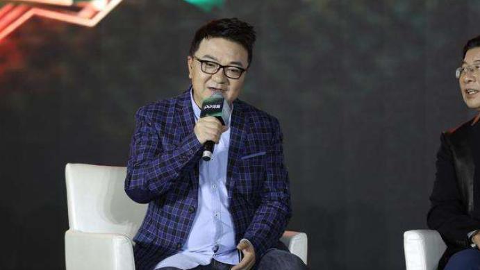 中国女足|厉害！名嘴董路火到国外，接受《纽约时报》采访，防止被套路想出一个妙招