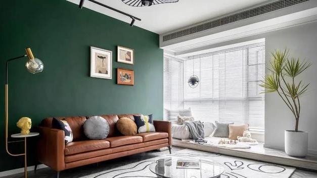 364㎡的别墅，重做楼板封楼梯井，餐厅抬高客厅下沉，又分出一层