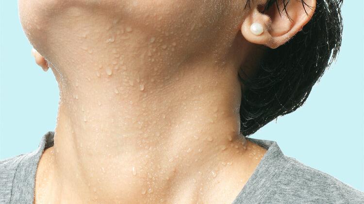 近视|汗从哪儿出，病就从哪儿来？夏天出汗，到底是好事还是坏事呢？