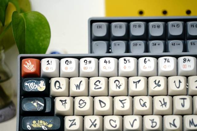 键盘|将“自由”进行到底，Lofree洛斐小翘推全新DIY玩法