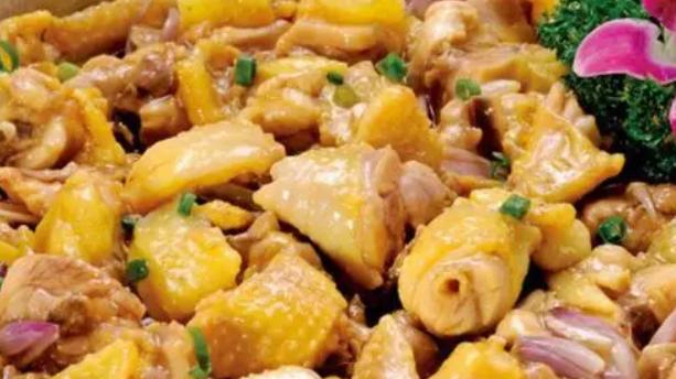 羊肉|煮酿鸡是把馅料抹人凹形，或包人片形的主料中，上屈蒸熟