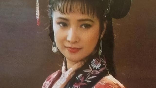 何晴|何晴：给了刘威青春，给了许亚军孩子，为何转身嫁给大9岁的廖京生