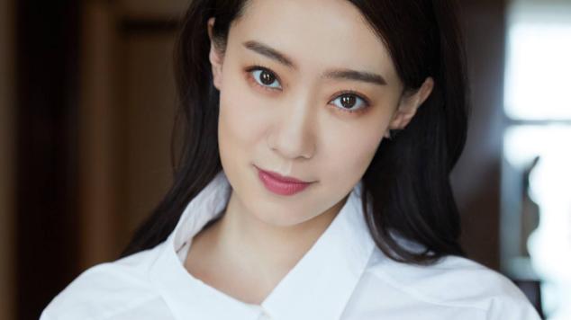 张小斐|张小斐终于不再隐瞒，怒揭娱乐圈多年黑幕，难怪35岁才成功逆袭