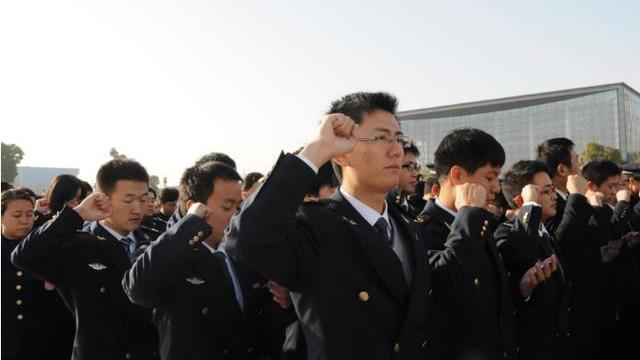 大学生|丈母娘眼中“心仪女婿”职业排名，公务员仅第2，榜首想出头好难