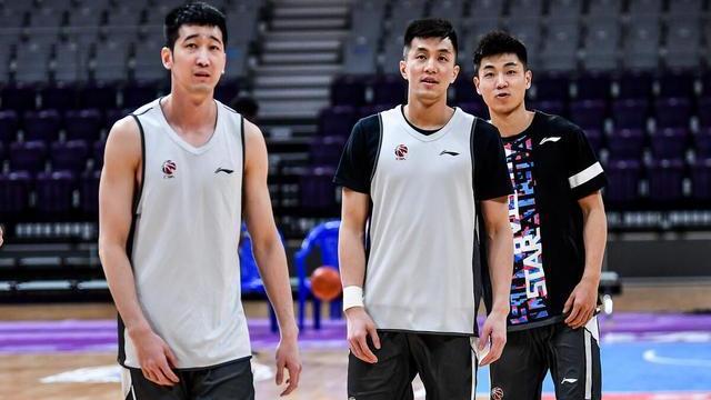 辽宁男篮|辽篮7人合同将到期，但弗格和莫兰德续约更重要，续签9人可造王朝