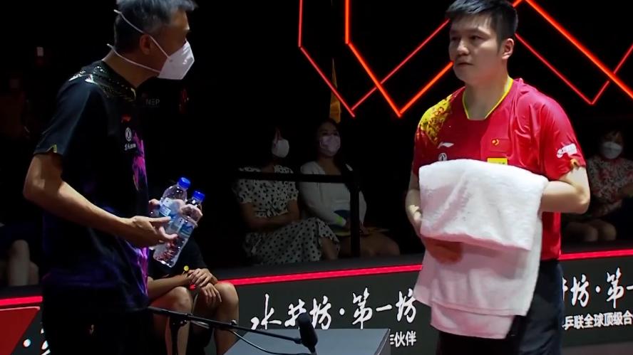 樊振东|4-2！国乒锁定冠军：樊振东救4个局点大逆转，16-14，擦网球制胜