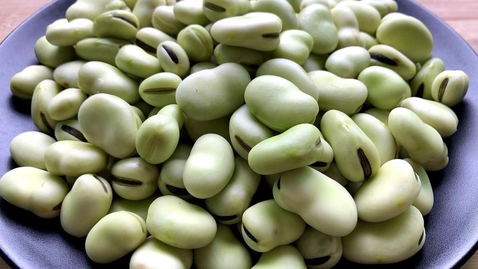 牛蛙|蚕豆怎么做最好吃？学3个特色做法，比葱油蚕豆好吃，下酒又下饭