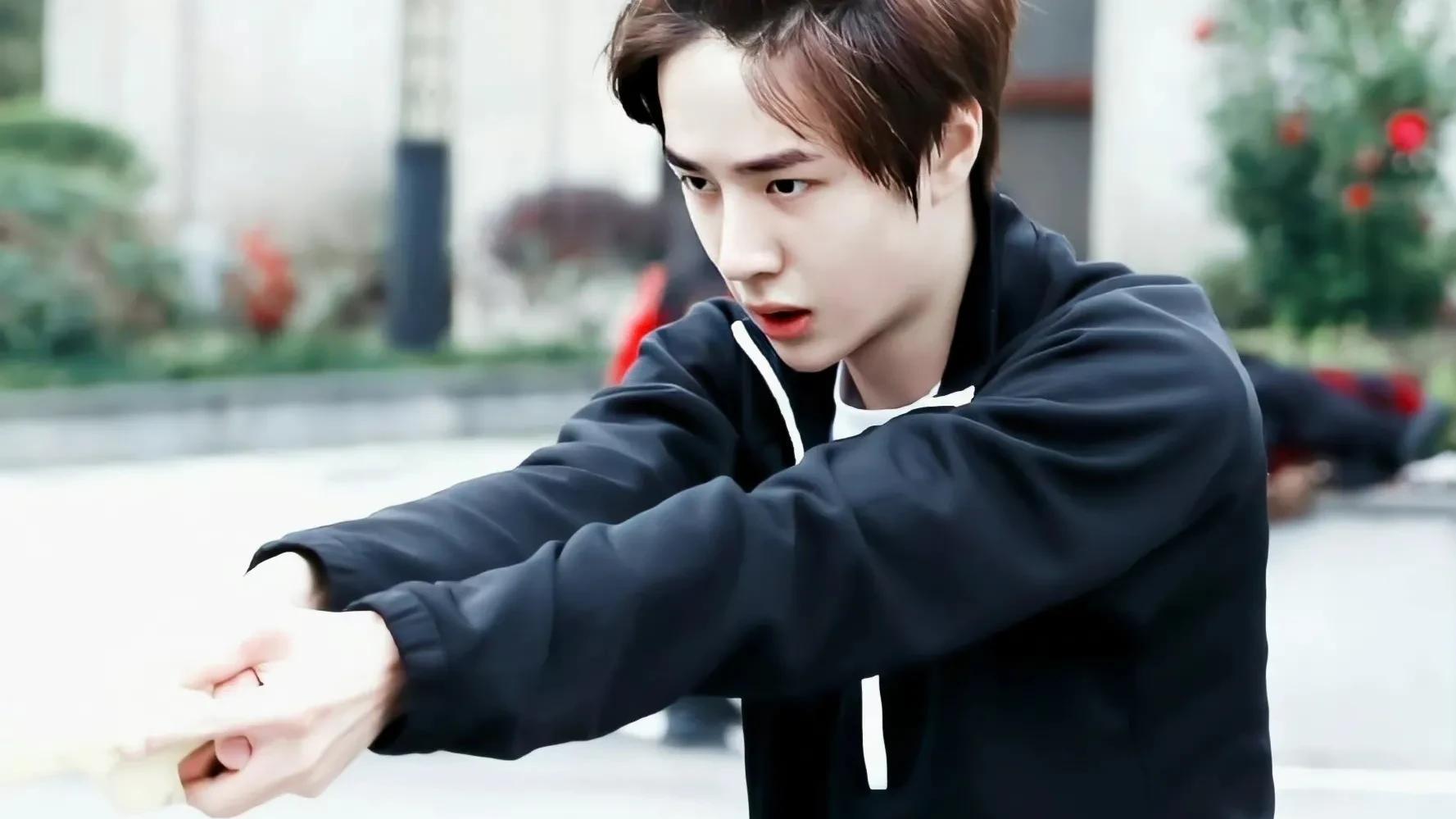 肖战|男明星的“苹果头”不好看？那是没看过这几位，肖战鹿晗太惊艳