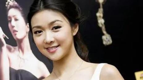 薛凯琪|40岁薛凯琪高开低走，近照依旧靓丽却不像本人，网友：刀动多了