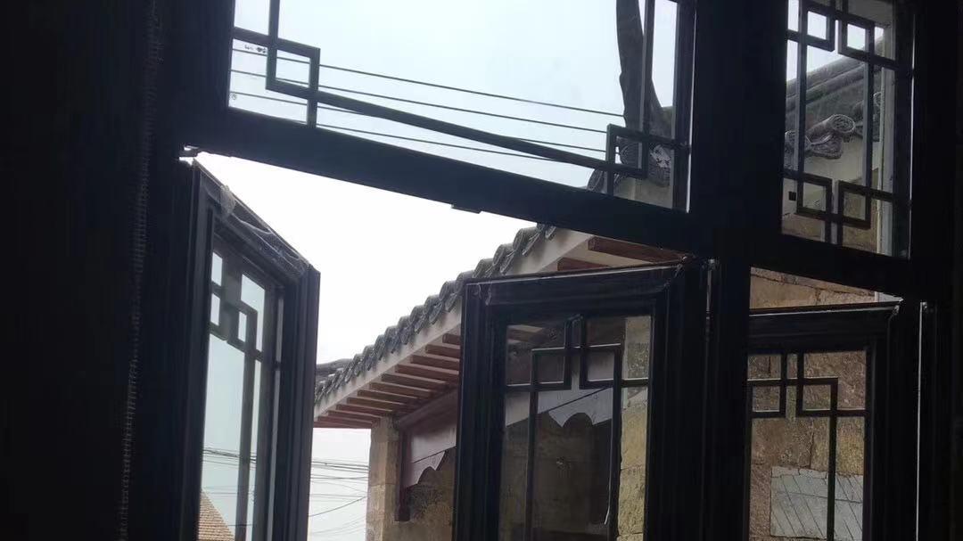仿古铝合金门窗在加工方面如何彰显自身的优势