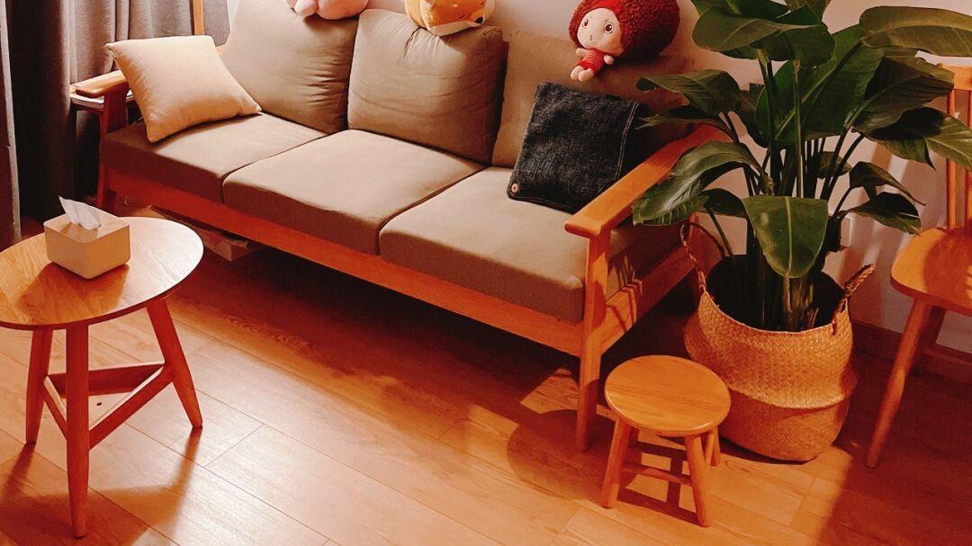 套内62平小三房，装修极简原木风，全屋温馨又自然，生活太幸福了