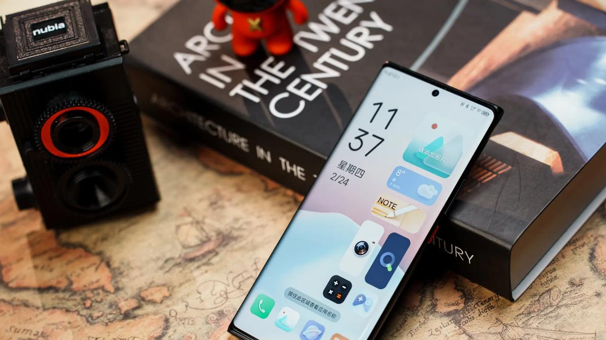 努比亚|9倍光变旗舰更亲民，骁龙8 Gen1+80W快充，高配跌至3499元