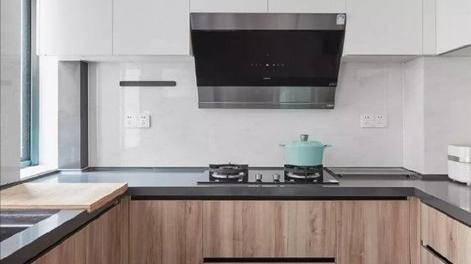 102平简约混搭风三居室，灰色与原木色就是那么舒服