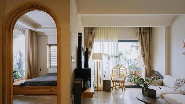 64公寓，拱形吊顶，餐厅打造阅读区，独居也能如此有仪式感