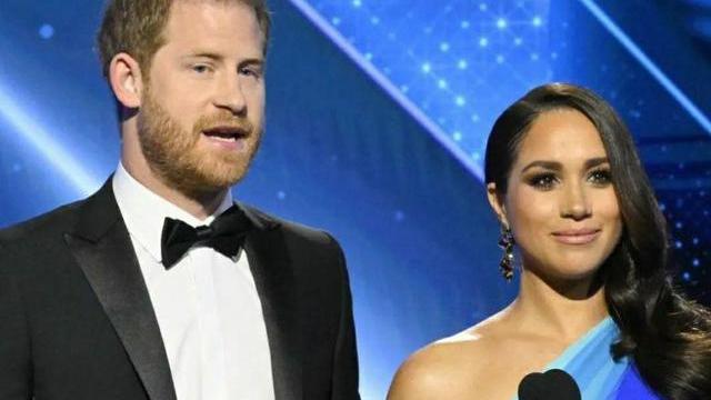 美国|妻管严，哈里在美国的生活并不快乐，梅根一个眼神就让他发抖