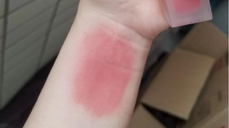 黄瓜 “杀手”蜜桃唇！像水蜜桃一样的嘴唇，谁能拒绝？