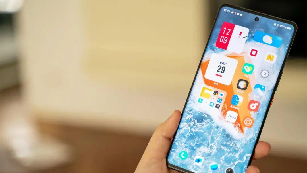 固态硬盘|为什么有人宁可分期买旗舰机，也不全款买千元机？背后原因很现实